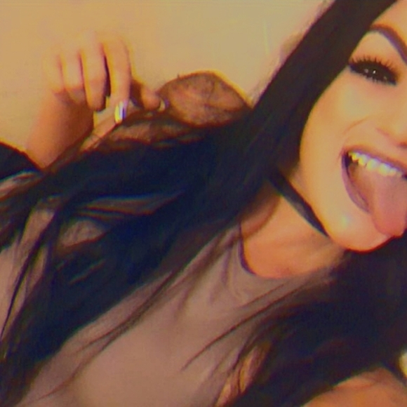 Meet your Posher, Brittany - Picture 2 of 2